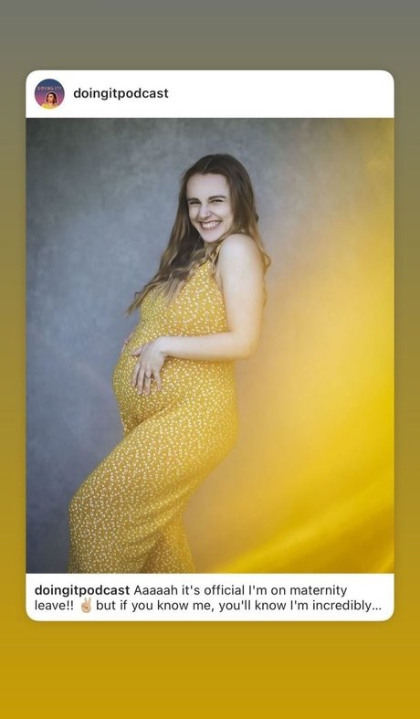 Hannah Witton model free picture