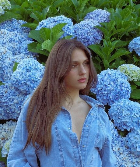 Sabela OT model pornographic pic