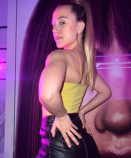 ampipenia erotic star img