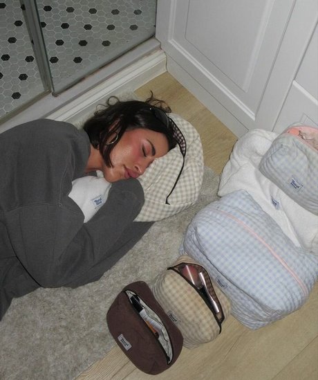 paulagonu model exclusive picture