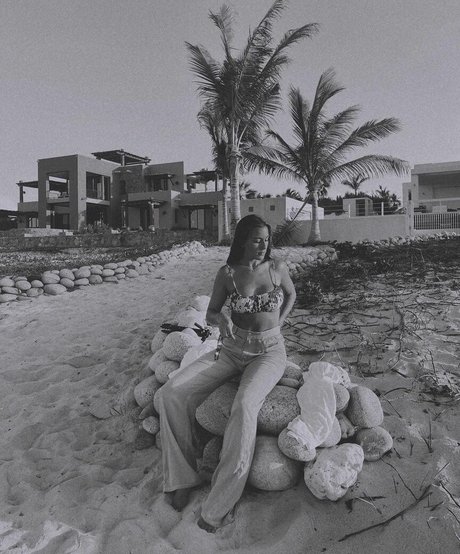 paulagonu exclusive pornstar pictures