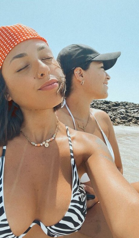 Marta De Lola star high quality photos