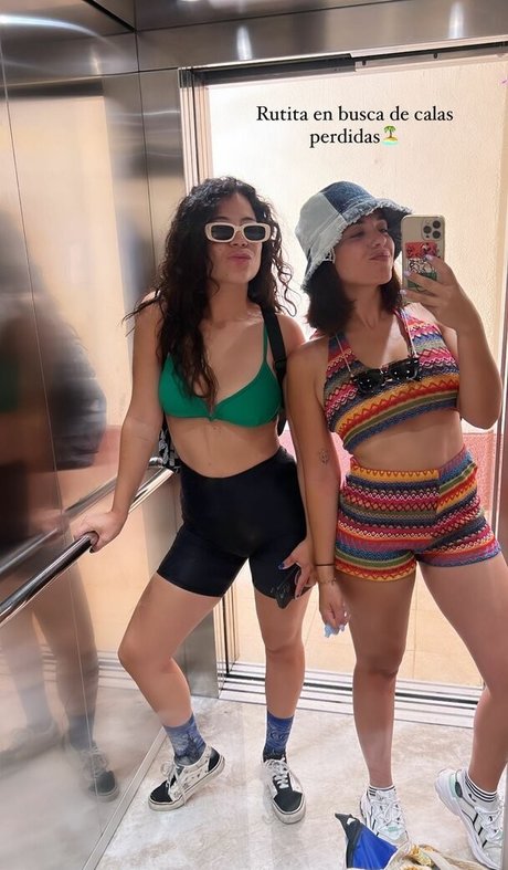 Marta De Lola perfect model img