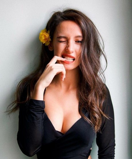 Maria De Nati erotic actress picture