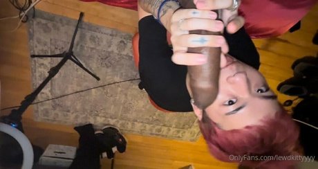 lewdkittyyyy model free images
