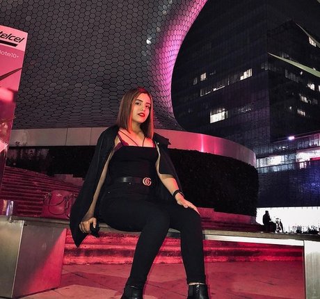 Frida Najera exclusive actress photos