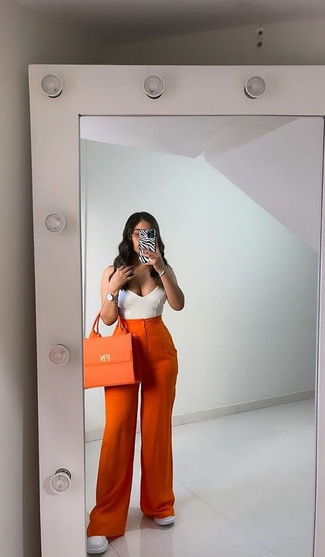 Frida Najera high quality actress pic