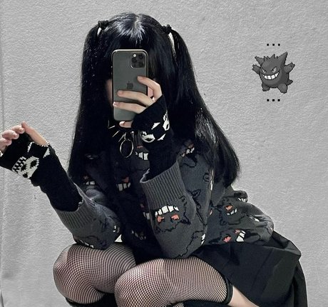 Soniyoru hot model image