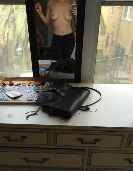 Leven Rambin naked star photo