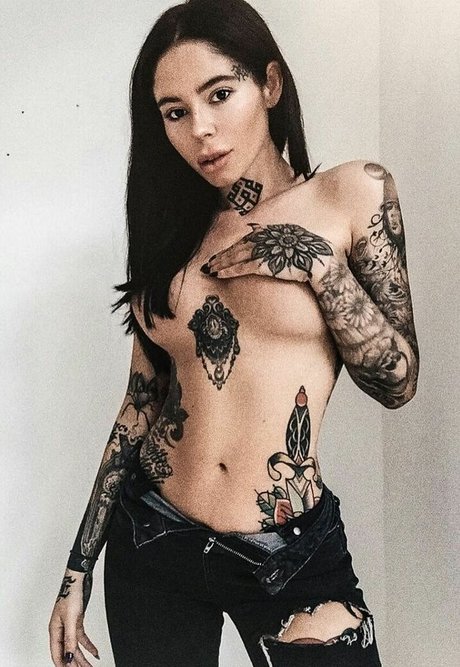 Ellis Cooper hot pornstar photos