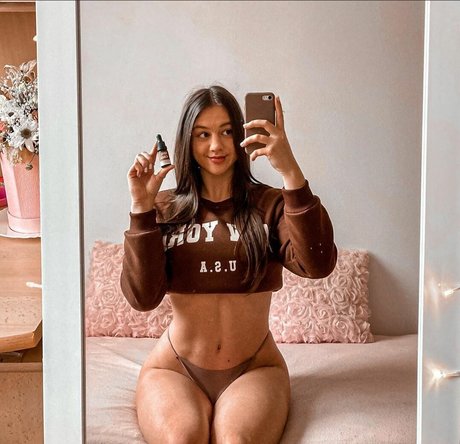 Lucia Mikusova pornstar free photo