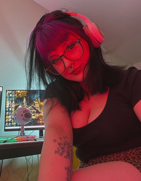 ladyhaleth perfect pornstar photo