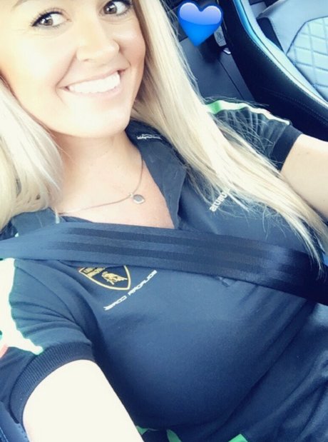 Ashley Freiberg star adult pic