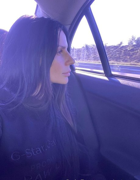 artease art actress pics