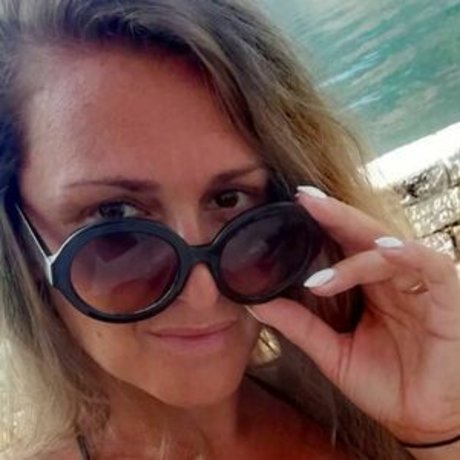 Justwoman 42 top model photo