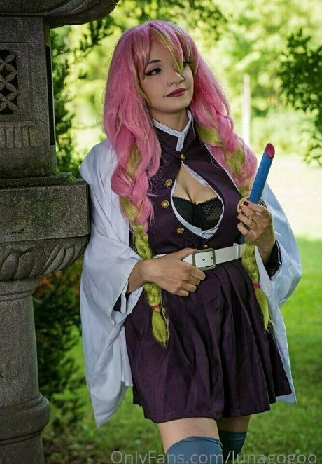 lunagogoo pornographic actress pictures