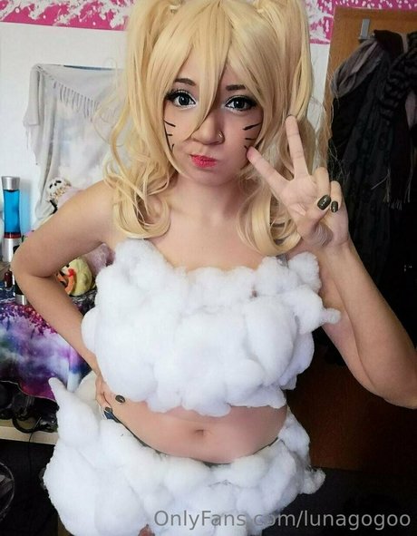 lunagogoo exclusive star picture