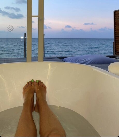 Megan McKenna adult model picture