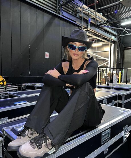 Megan McKenna model nude pictures