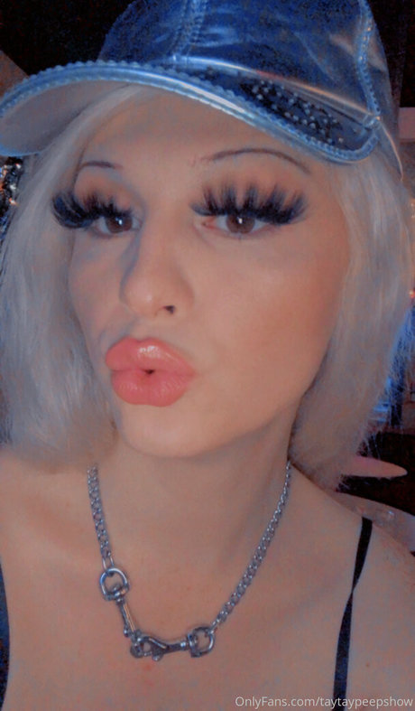 taytaypeepshow xxx pornstar pictures