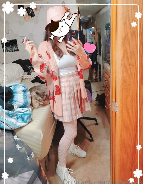 nsfwsteak naked model gallery