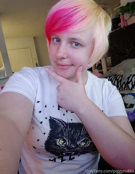 piggynukka naked star pictures
