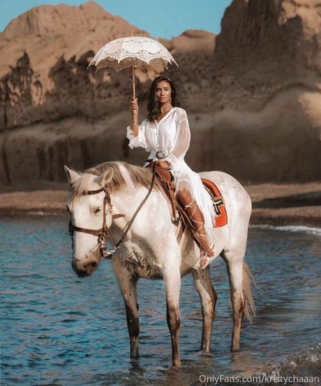 Kristychaaan perfect pornstar pics