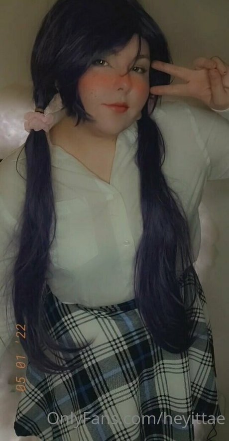 heyittae art star photos