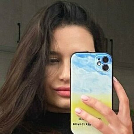 cristinm vip art star photo