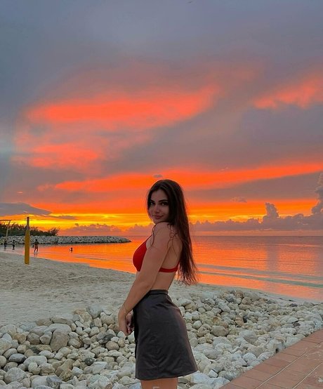 emmakatalis beautiful model pics