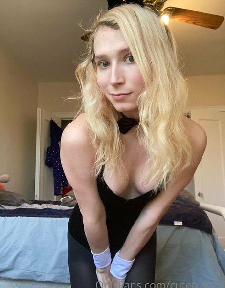 cutetrap10 pornstar nude archive