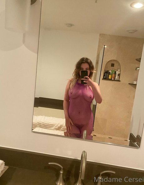 Madame Cersei nice star photos