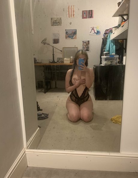 Madame Cersei sexy star photo