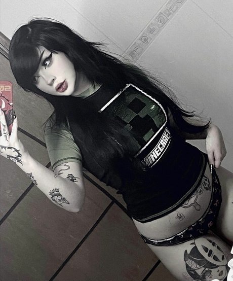 Ghostbabss sexy model pics