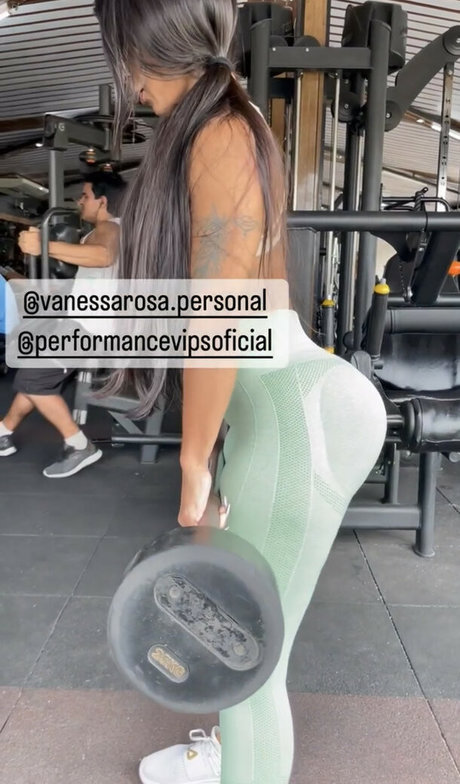 Aline Carvalho high quality model pictures