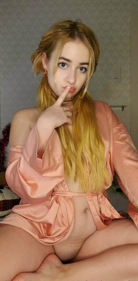 Vip branda beautiful actress photos