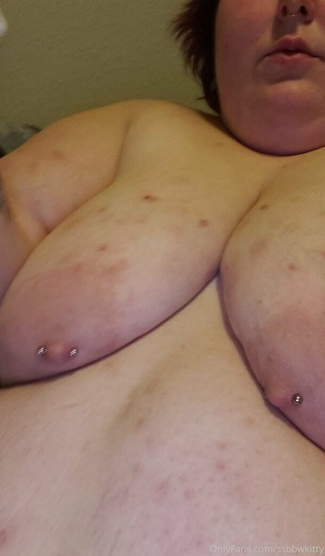 xaphroditerose nice model pic