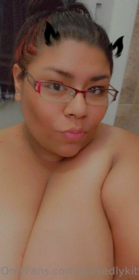 wickedlykitten pornstar exclusive images