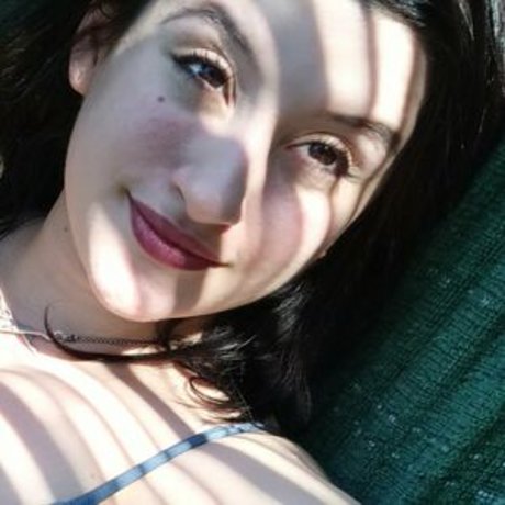 cabaretpanda model free pics