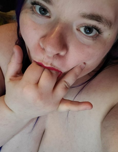 curv3s4daysfree adult model image