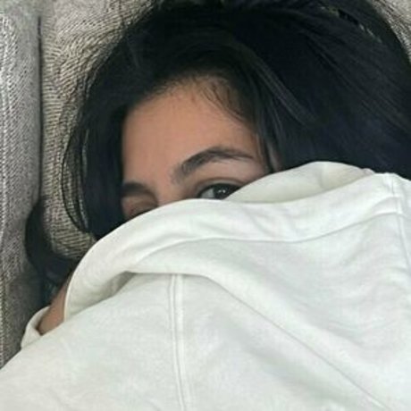 queenneedyy beautiful actress pics