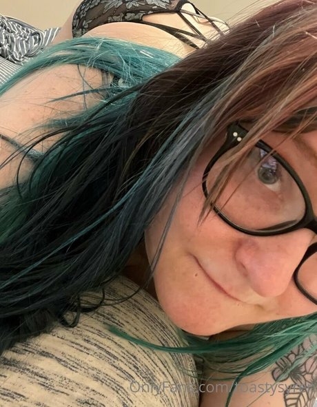 toastysyren star nudes galleries