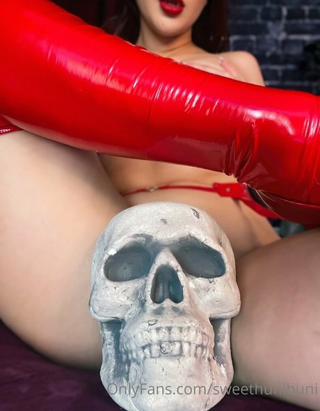 x cherrybxmb x model art galleries