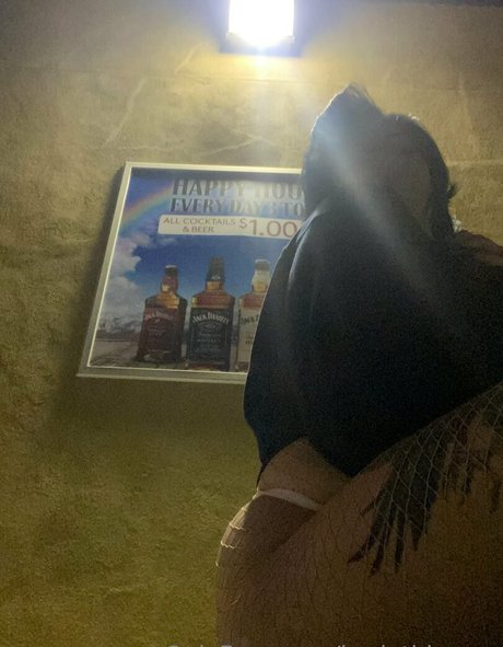 hariethhoney pornstar erotic photo