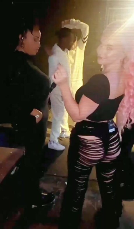 Grace Chatto model art photo