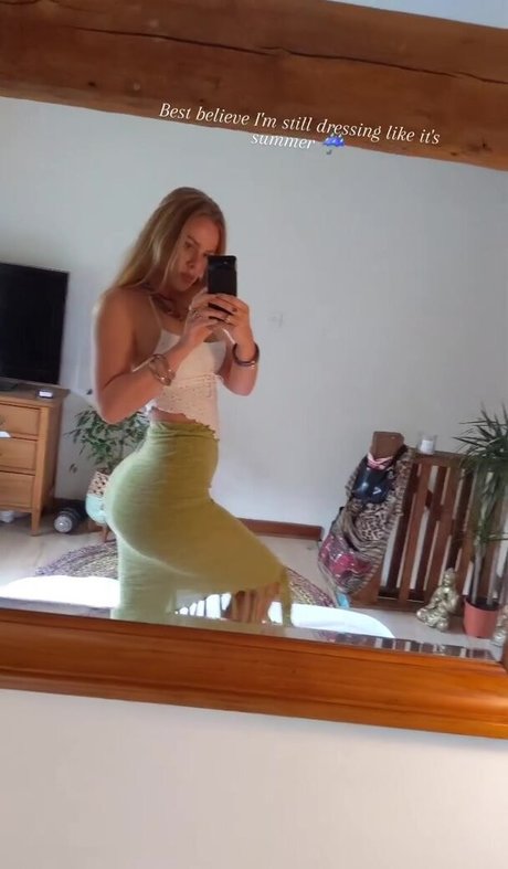 Sophie Pettifer model porn archive