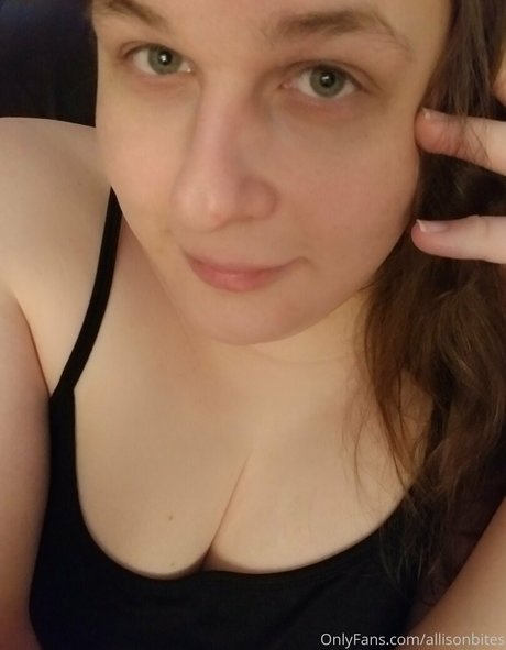 allisonbites model nude archive