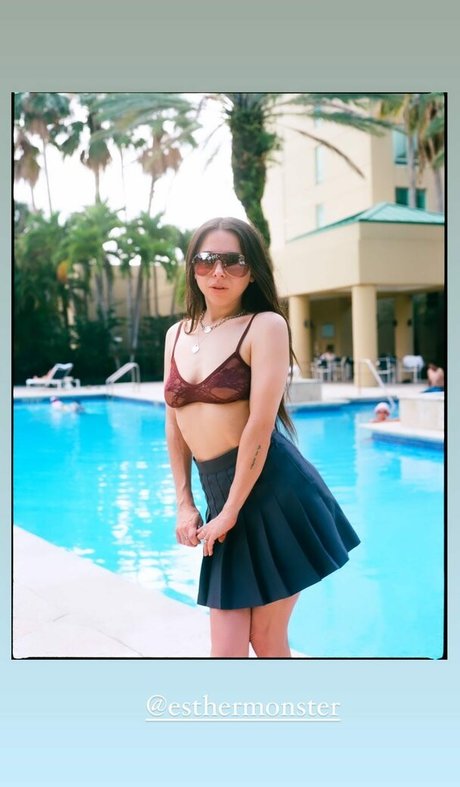 Esther Povitsky hot model pic