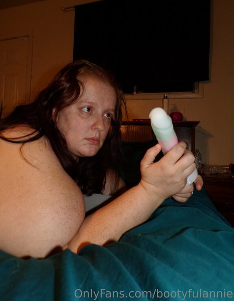 bootyfulannie star nude gallery