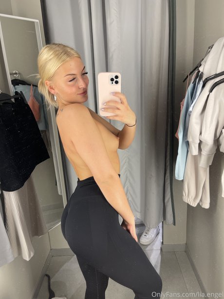 Lia Engel perfect model pics